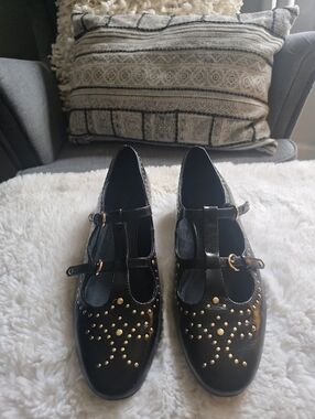 J. Crew Teagan Leather Black and Gold T-strap Wing Tip Heels, Size 8.5